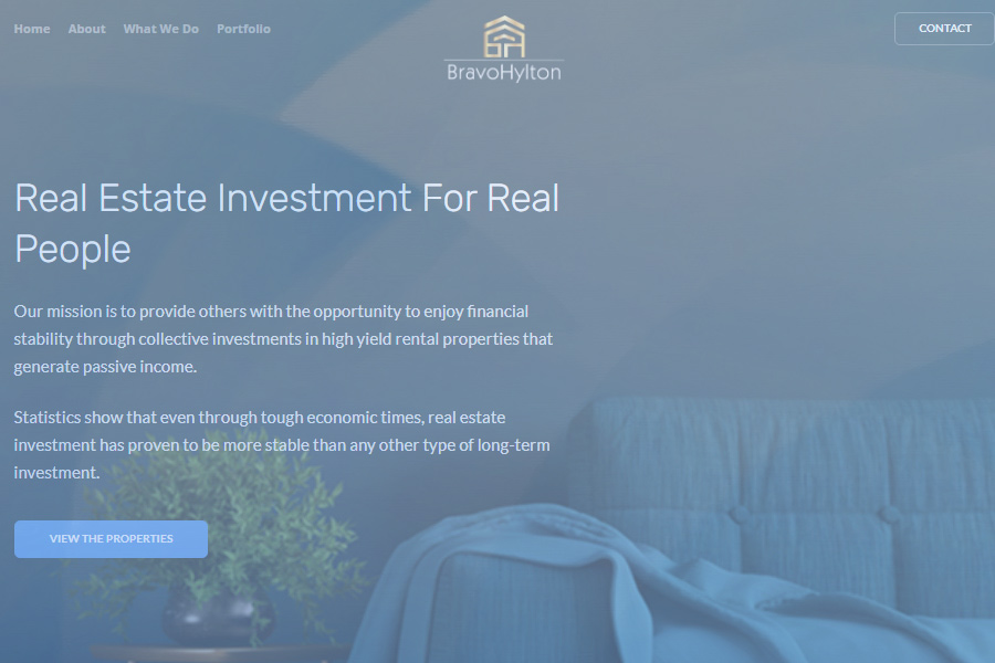 <span>Investment Website</span><i>→</i>